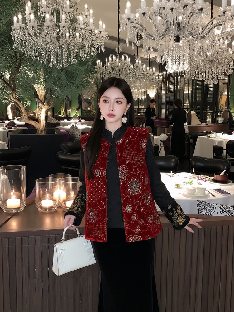 Yailla Versatile Autumn/Winter New Arrival Rich and Noble Chinese Style Heavy Embroidery Cotton Vest for Women Elegant and Versatile Sleeveless Light Luxury Vest Retro and Light Luxury Niche Design Tang Coat Suit - Image 4